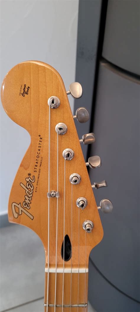 Jimi Hendrix Stratocaster Fender Audiofanzine