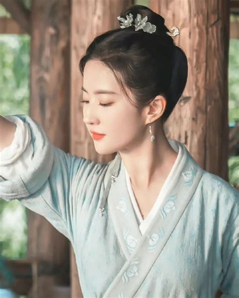 刘亦菲 Liu Yifei Fan Club on Instagram A Dream of Splendor Ep 1 Liu