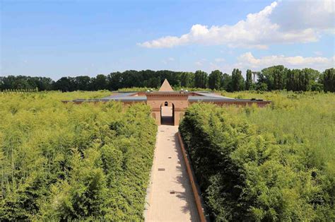 Bamboo Labyrinth in Italy Europe - Bambu Batu