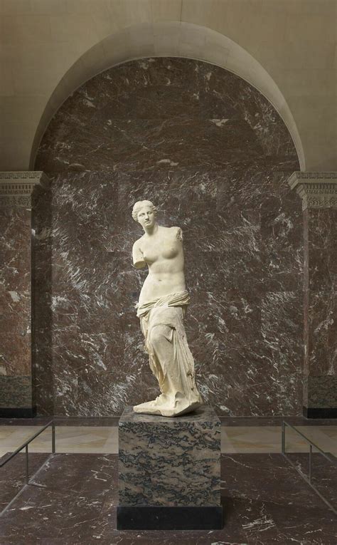 Louvre Sculpture Venus De Milo