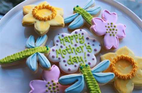 Foodista Mother S Day Cookie Gift Box Is A New Way Of Giving Flowers