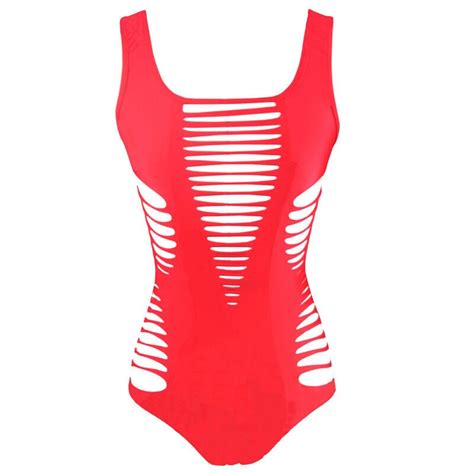 Cut Out Swimsuits The Peek A Boo Trend Taking Over Beaches And Pools Beach Babe Bloom