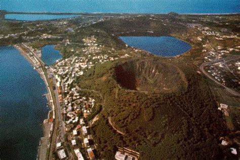 Scossa Di Terremoto Ai Campi Flegrei Paura Tra I Cittadini