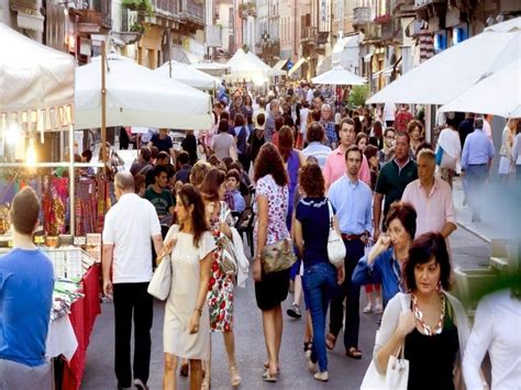 Cremona Sera Gioved D Estate Questa Sera Spazio Ai Motori Storia E