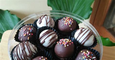 Resep Bola Bola Cokelat Biskuit Regal Simple No Oven Oleh Mia Retna