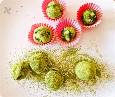 Trufas blancas y negras de té matcha Recetas Thermomix ThermoRecetas