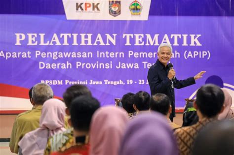 Jadi Mentor Inspektorat Se Jateng Ganjar Beri Penguatan Materi