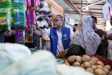 Foto Mendag Zulhas Stok Beras Aman Ada Di Mana Mana