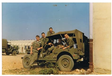 Photo de classe Section IEC de 1971 71ème Régiment Du Génie Copains