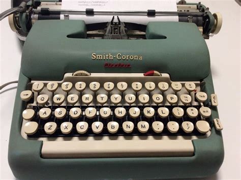 Smith Corona Typewriters Guide To Value Marks History