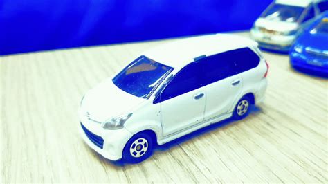 Tomica 2013 Toyota Avanza Veloz 160 Scale Youtube