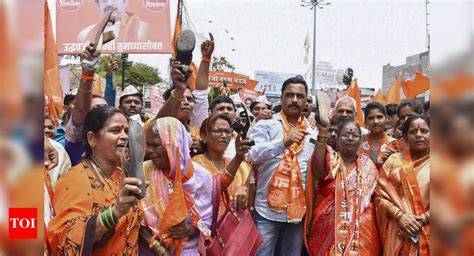 Sena Amid Shiv Sena Implosion Cadres Loyal To Thackerays Stage