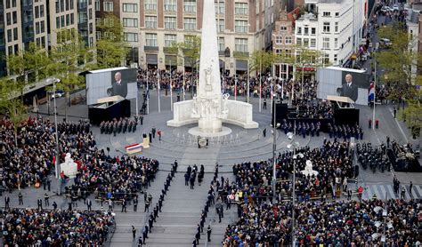 Dodenherdenking In Amsterdam Het Komt Nu Aan Op Ons Morele Kompas