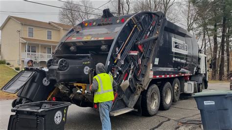 Casella Waste Mack Lr Mcneilus Rearloader On Carted Trash Youtube