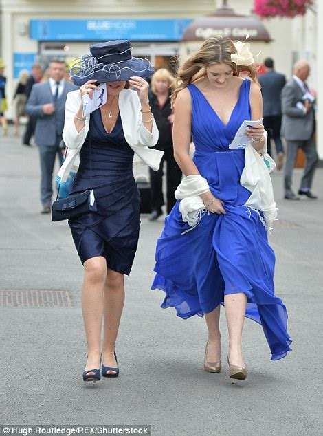 York Races Ladies Day Sees Glamorous Ladies Don Rain Macs Daily Mail