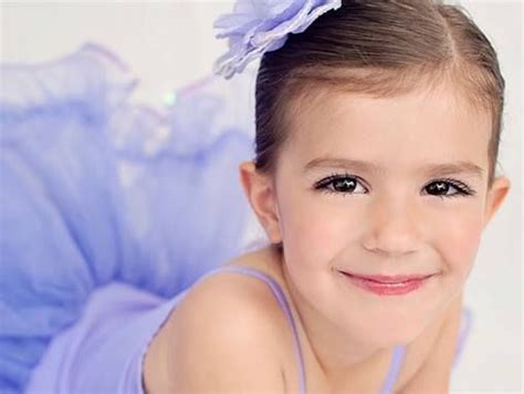 Easy Dance Recital Makeup In 7 Steps Learn How To Apply Stage Makeup