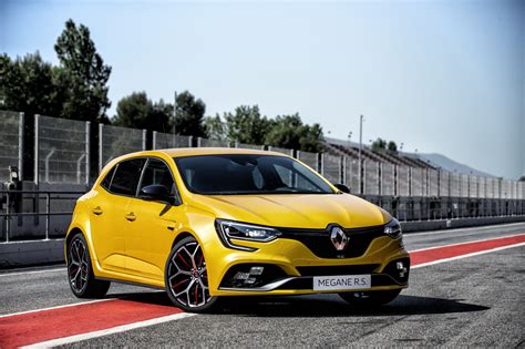 Mégane RS Trophy 2018 infos et fiche technique de la Mégane 300 ch