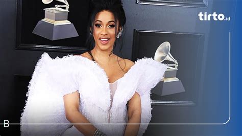 Cardi B Bakal Rilis Single Baru Press Pada 31 Mei 2019