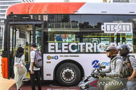 Sabtu Jakarta Kembali Jadi Kota Dengan Udara Terburuk Ketiga Di Dunia