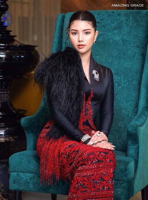 Pin By Hsu Labb Yadanar On Myanmar Attire Myanmar Dress Design