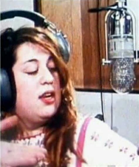 Mama Cass Elliot 19sep 1941 29jul 1974 Died At The Age Of 32 1960s Music Cass Macho Man