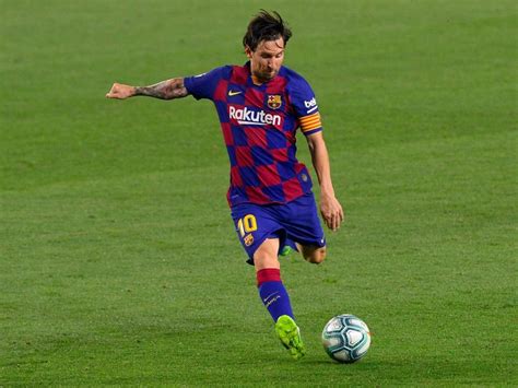 Lionel Messi Aurait Eu La Possibilit De Quitter Le Fc Barcelone D S