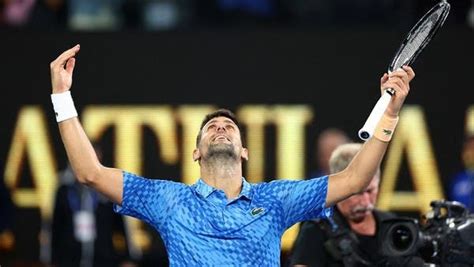 Djokovic Lands 10th Australian Open Title Equals Nadals Record 22