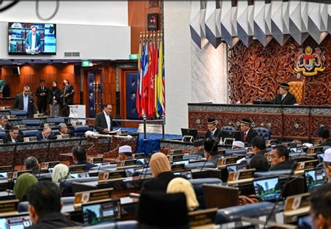 Getaran Semasa Sultan Muhammad V Yang Menawarkan Pengampunan Diraja