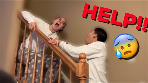 FALLING DOWN THE STAIRS PRANK ON BOYFRIEND!! - YouTube