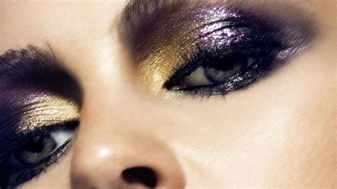 Entre Las Tendencias De Maquillaje Que Triunfan La Sombra Violeta Te