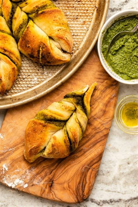 3 Ingredient Pesto Star Bread So Easy From My Bowl