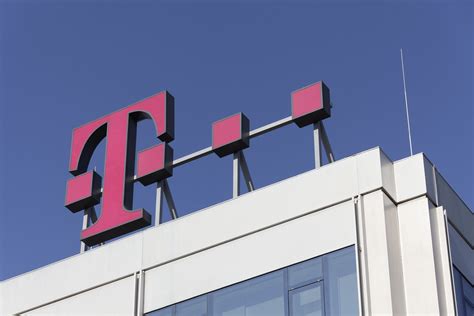 Át akarják verni a T Mobile ügyfeleit erre nagyon érdemes figyelni