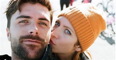 Pitch Perfects Brittany Snow Marries Tyler Stanaland In Low Key Malibu