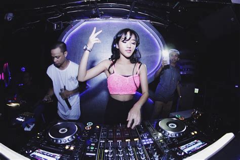 Top 35 Sexiest Indonesian Female Djs Fdj Jakarta100bars Nightlife