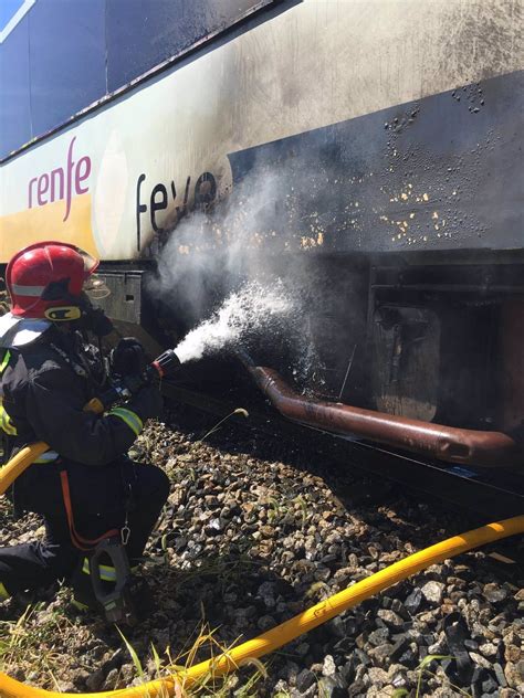 El Incendio En Un Tren En Nar N Se Salda Sin Heridos Por R Pida