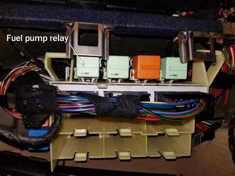 Bmw I Fuel Pump Relay Location