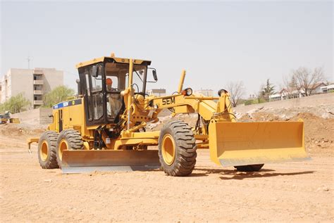 New Sem Motor Grader With Shanks Ripper Construction Machinery