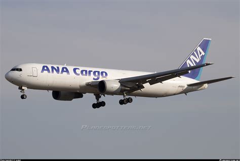 JA8323 ANA Cargo Boeing 767 381ER BCF Photo By 21 ArukaS ID 1340102