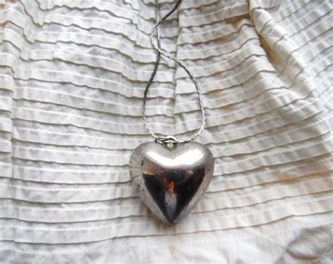 Oversize Silver Tone Solid Puffed Heart Necklace Cool Vintage Etsy