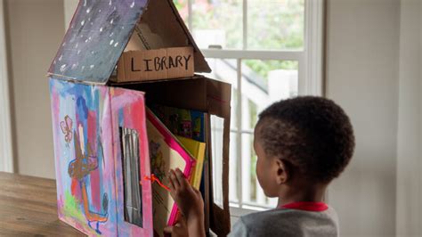 Make A Cardboard Mini Library Crafts For Kids Pbs Kids For Parents