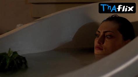 Phoebe Tonkin Sexy Scene In The Secret Circle