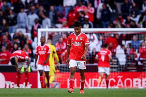 Benfica Ganha Ao Braga E Adia Festa Do Sporting