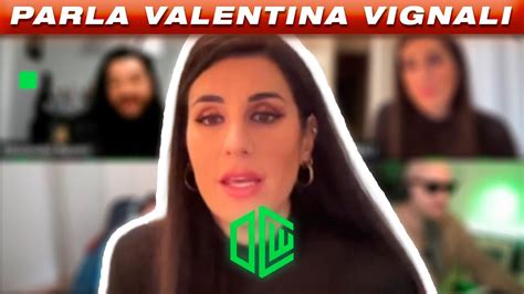 VALENTINA VIGNALI A NUDO SI RACCONTA Sul BASKET E CONFESSA L AMORE Per