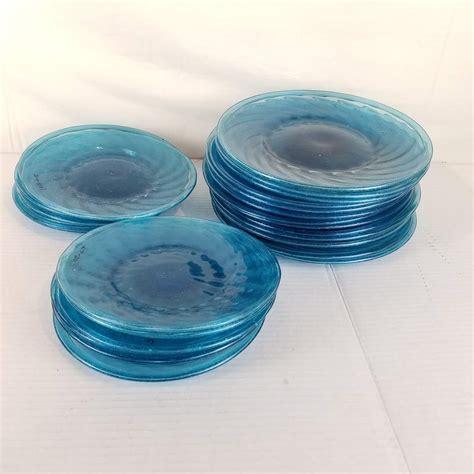 Lot 917 Vintage Mid Century Mexican Odilon Avalos Hand Blown Blue Glass Set Of 26 Plates