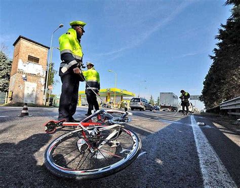 Roma Ciclista Investito Ed Ucciso