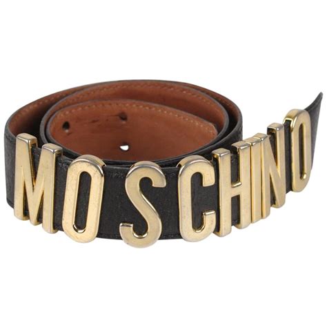 Moschino Redwall Vintage Black Leather Lettered Logo Belt Size 44 For