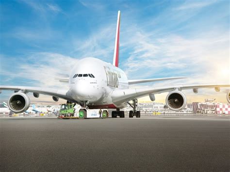 Emirates Unveils First Airbus A350-900 In Dubai