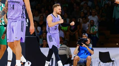 La actuación de Dzanan Musa ante el Betis A uno del récord de