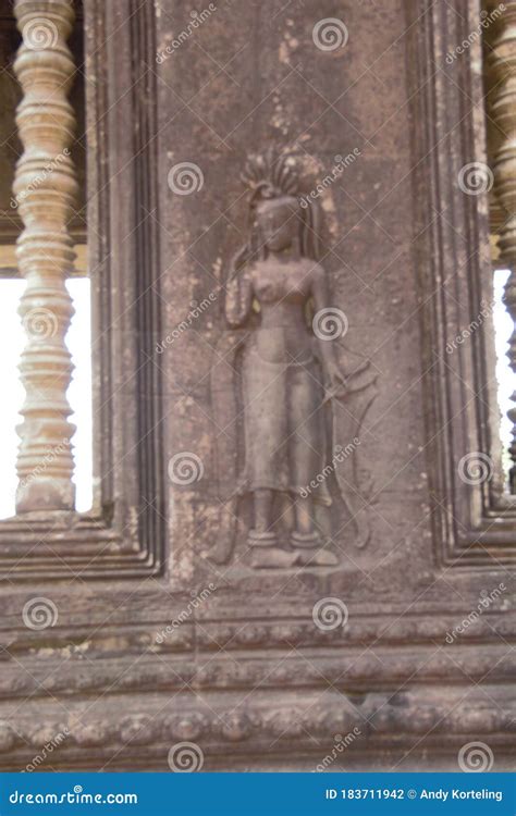 Apsara Dancer Girl Dansend Carte In Stone Op Angkor Wat Tempel Cambodia