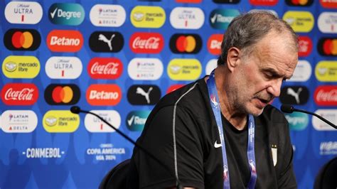 Tras La Eliminaci N De Uruguay Marcelo Bielsa Carg Contra La Conmebol